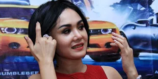 Jika SMS Benar, Yuni Shara Layak Dapat Penghargaan