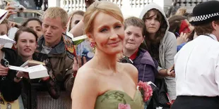 JK Rowling Filmkan 'Fantastic Beasts And Where To Find Them'