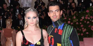 Joe Jonas &#38; Sophie Turner Gelar Pesta Pernikahan Romantis di Paris