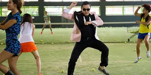Lucunya Joget Gangnam Style Ala Ibu-Ibu
