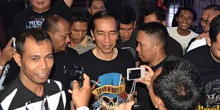 Jokowi Pun Tampil Metal di Konser Guns N Roses