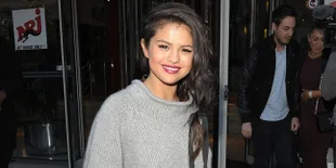 Jomblo Bahagia! Tak Butuh Sosok Pacar, Ini Alasan Selena Gomez