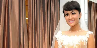 Julia Perez Akan Mengganti Nama Jadi Julia Castano?
