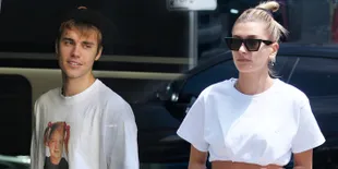 Justin Bieber Pamer Foto Mesra Bareng Hailey Baldwin di Atas Ranjang
