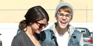 Justin Bieber - Selena Gomez Bikin Video Panas?
