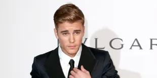 Justin Bieber - Selena Gomez Resmi Bertunangan?