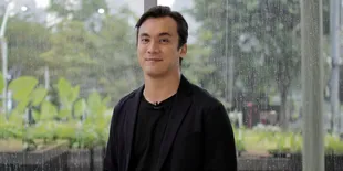 Kabar Duka, Ayahanda Rendy Kjarnett Meninggal Dunia di Thailand Karena Gagal Liver