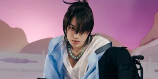 Kai EXO Rilis Mini Album Solo dan MV 'Peaches', Gambarkan Momen Romantis Bak Buah Persik Bersama Kekasih!