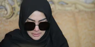Kakak Syahrini Ingatkan Untuk Hijrah dan Tinggalkan Dunia Hiburan Sebelum Meninggal