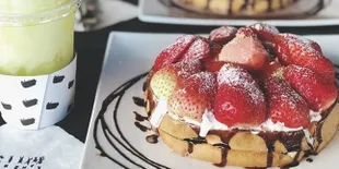 Kamong Cafe, Bisnis Kuliner Milik Kai EXO yang Sajikan Kopi dan Waffle dengan Nuansa Aesthetic