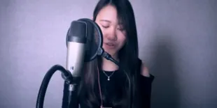 Kamu Harus Dengerin TrichiaDEE Bawain Lagu 22