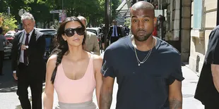 Kanye West Curi-Curi Cium Kim Kardashian di Depan Umum