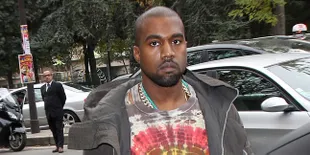 Kanye West Klarifikasi Soal Pukul Paparazzi?