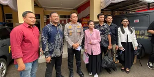 Karina Ranau Kejar Keadilan, Datangi Polsek Pancoran Minta Penambahan Pasal untuk Pelaku Penganiayaan