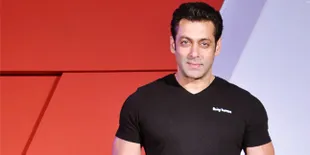 Kasus Tabrak Lari, Saksi Sebut Salman Khan Tak Setir Mobil