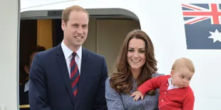 Kate Middleton & Pangeran William Bawa Ketiga Anaknya Naik Pesawat Murah