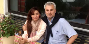 Ke Austria, Baby Margaretha Dikenalkan Pada Orang Tua Kekasihnya