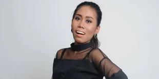 Ke Singapura, Evi Masamba Sempat Tertahan di Imigrasi