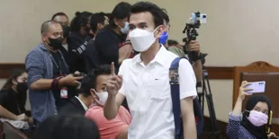 Kecewa dengan Laporan Ahmad Sahroni, Adam Deni: Wakil Rakyat Melaporkan Rakyatnya Sendiri