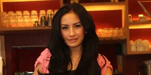 Kedapatan Foto Bareng RA, Ini Jawaban Shinta Bachir