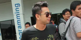 Kediaman Raffi Ahmad Tertutup Pagar Tinggi