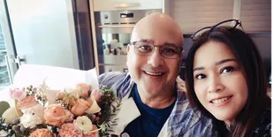Kejutan Manis Maia Estianty Untuk Ulang Tahun Irwan Mussry