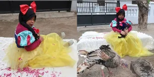 Kekeyi Jadi Putri Tidur Dikerubuti Ayam dan Kucing, Netizen Malah Sampaikan Ungkapan Duka Cita