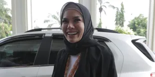 Keluarga Kena Teror, Nikita Mirzani Sewa Bodyguard Untuk Anak