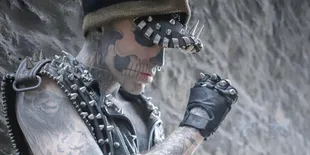 Keluarga Zombie Boy Menyangkal Tuduhan Anaknya Bunuh Diri