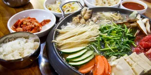 Kemang Punya Surga Pecinta Makanan Korea