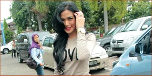 Kembali Sidang Lawan Jessica Iskandar, Ludwig Hadirkan Pak RT