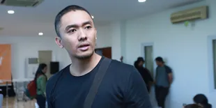 Kena Boikot, Uus dan Kartika Sempat Mecah Celengan Untuk Bertahan Hidup