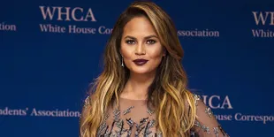 Kena Tabrak Lari, Bagaimana Kondisi Chrissy Teigen?