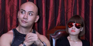 Kena Tag Foto Luhan - Sehun Nyaris Ciuman, Deddy Corbuzier Murka