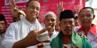 Kenakan Anggur Baturaja, Anies Baswedan Jatuh Cinta sama Akik?