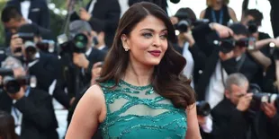 Kenakan 'Gamis' Bling-Bling, Aishwarya Rai Tampil Cantik Keibuan