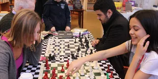 Kenakan Rok, Gadis 12 Tahun Peserta Lomba Catur Didiskualifikasi