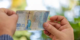 Kenali Uang Asli, Tips Cerdas Membedakan dengan Uang Palsu yang Wajib Anda Tahu!
