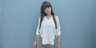 Kerap Berpakaian Terbuka, Dinar Candy Putuskan Buat Tobat?