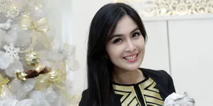 Keren! Serunya Sandra Dewi Keliling Gold Coast Naik Helicopter