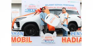 Keterbatasan Bukan Akhir Cerita, Mulya Menangkan Hadiah Fortuner dari Kejutan Tutup Botol AQUVIVA