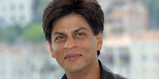 Ketiduran, Shahrukh Khan Telat Hadiri Preskon