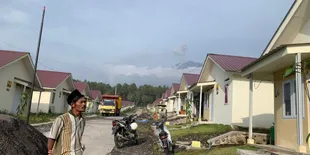 Keyakinan Suyudi Bertahan di Hunian Relokasi, Saksikan Kengerian Awan Erupsi Semeru