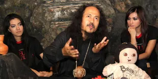 Ki Joko Bodo Pesiun Jadi Paranormal Setelah Pulang Umrah
