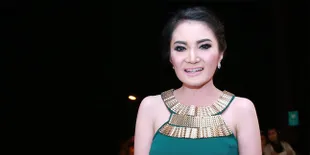 Kiki Amalia Ikut Bahagia Atas Pernikahan Sonya Fatmala - Hengky