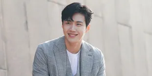 Kim Seon Ho Punya Trauma Sejak Kecil, Pernah Lihat Mata Ibunya Berdarah