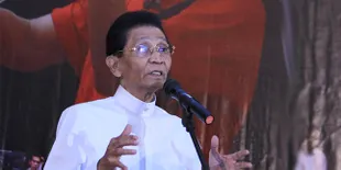 Kisah Cinta Monyet Idris Sardi dan Tunangan Diam-Diam