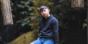 Kisah Pemuda dari Tepian Sungai Kapuas, Vikyo Sukses Geluti TikTok Hingga Bangun Venue Biliar Bareng Reza Arap