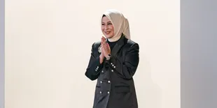 Koleksi Brand Lokal Zeta Priv&#233; Sukses Bikin Para Fashionista di New York Fashion Week 2023 Terpukau