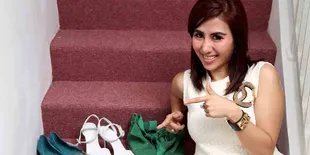 Koleksi Fashion Ratna Dilla, Nilainya Ratusan Juta!